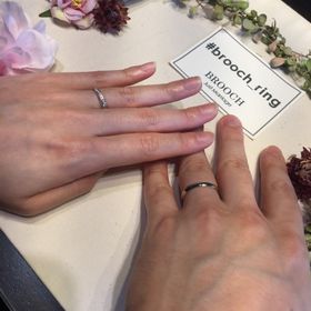 【俄(にわか)の口コミ】 妻の細い指と自分のゴツゴツした指に合う太さ、シンプルな中にも煌びやか…