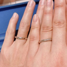 【銀座ダイヤモンドシライシの口コミ】 新婦の指輪はダイヤは大きくなくてもいいけどとにかく輝きが欲しいと提案…