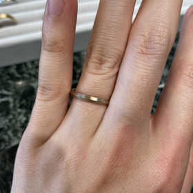 【talkative(トーカティブ)】の口コミ 三ヶ月間くらい隅々まで結婚指輪のサイトを見漁りましたが、他には無いキャ...