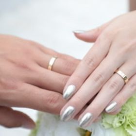 【カルティエ(Cartier)の口コミ】 絶対に譲れない条件が私も主人もゴールドであることでした。
周りに結婚し…