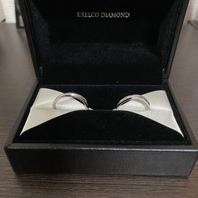 【エクセルコダイヤモンド(EXELCO DIAMOND)の口コミ】 同じようなデザインを他ブランドで検討していましたが、よりデザインが繊…