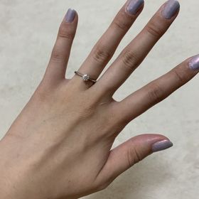 【アイプリモ(I-PRIMO)の口コミ】 婚約指輪を購入するのは一生に一度なので緊張しましたが、スタッフさんの…