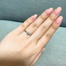 【ROYAL ASSCHER(ロイヤル・アッシャー)の口コミ】 アッシャーの白い輝きがとても上品で、歳を重ねてもずっとつけられると思…