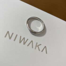 【俄(にわか)】の口コミ なるべくシンプルで、かつ可愛らしさもある指輪を探していました。探してい...