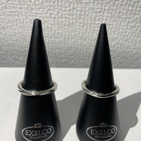【エクセルコダイヤモンド(EXELCO DIAMOND)の口コミ】 婚約指輪も購入していたため、結婚指輪もこちらで検討していました。毎日…