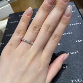 【TASAKI(タサキ)の口コミ】 ダイヤモンドがとてもキラキラ輝いていて驚きました。試着してみたら、リ…