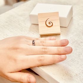 【SORA(ソラ)の口コミ】 黒の指輪がなかなか見つからず困っていたところ、まずはインターネットか…