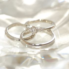 【アイプリモ(I-PRIMO)の口コミ】 指輪のデザインが2人共好きだった事と、様々な着け方が出来、楽しめると思…