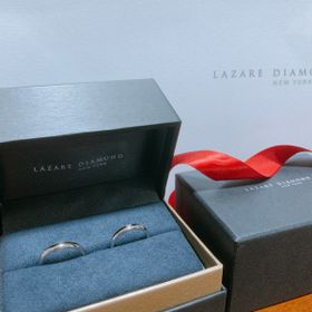 【ラザール ダイヤモンド(LAZARE DIAMOND)の口コミ】 シンプルで年代を重ねても飽きのこないデザインを探しておりましたが、ラ…