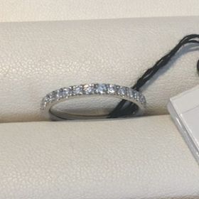 【FOREVERMARK(フォーエバーマーク)の口コミ】 ダイヤの輝きが素晴らしくてキラキラでした！また内甲丸になっていてとて…