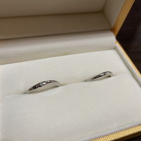 【ケイウノ ブライダル(K.UNO BRIDAL)の口コミ】 短毛と長毛の2匹の猫を飼っており、猫のデザインで考えていました。
1回目…