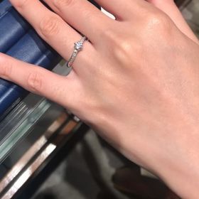 【銀座ダイヤモンドシライシの口コミ】 Starry（スターリー）というデザインの婚約指輪で、同じデザインの結婚指…
