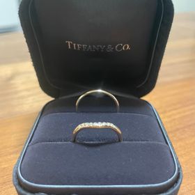 【ティファニー(Tiffany & Co.)の口コミ】 他店舗をたくさん回った後で最後に試着に行きました。シンプル過ぎるかも…