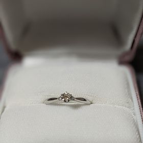 【ジュエリーツツミ(JEWELRY TSUTSUMI)の口コミ】 旦那さんからプロポーズの時にサプライズでプレゼントしていただけました…