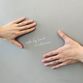 【JEWELRY STUDIO Advance(ジュエリースタジオアドバンス)の口コミ】 槌目・日付の刻印など自分たちで体験できる点がすごく魅力的でした。最終…