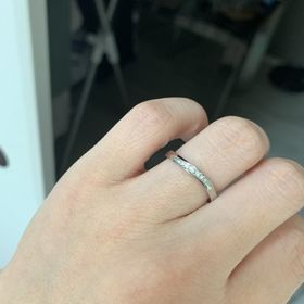 【TANZO.(鍛造指輪)の口コミ】 普段仕事でおしゃれができず結婚指輪だけはキラキラしたものが良かった。…
