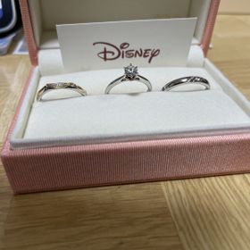 【ケイウノ ブライダル(K.UNO BRIDAL)の口コミ】 ディズニーが好きでディズニーとコラボした指輪を探していたら、こちらの…