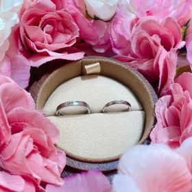 【COLANY(コラニー)の口コミ】 いろんな指輪を見せてもらいましたが、デザインが1番好みだったので決めま…