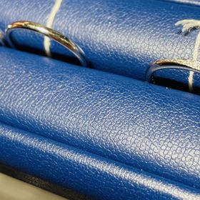 【銀座ダイヤモンドシライシの口コミ】 エタニティタイプで小さなダイヤモンドながら輝きが素晴らしいです。指輪…