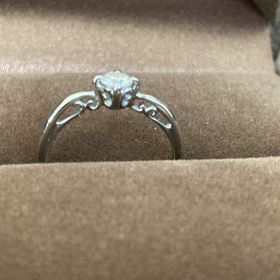 【Antille(アンティール)の口コミ】 プロポーズ時にもらった20万以上する婚約指輪を紛失してしまい、全く同じ…