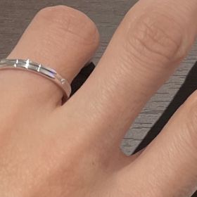 【XIV TOKYO(エクシヴトーキョー)】の口コミ デザインが豊富にあり、細かい好みを伝えると近いものが沢山出して頂けるの...