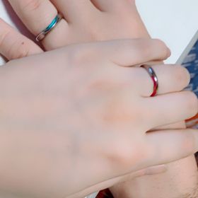 【SORA(ソラ)の口コミ】 インターネットで指輪のブランド、デザインを検討していた際、色鮮やかな…