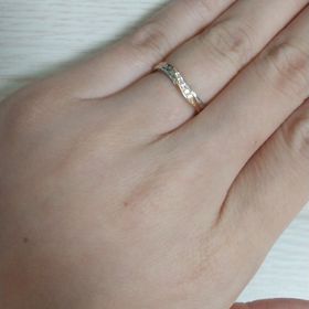 【銀座ダイヤモンドシライシの口コミ】 ウェーブデザインを希望しており、いくつかご提案してくださいました。そ…