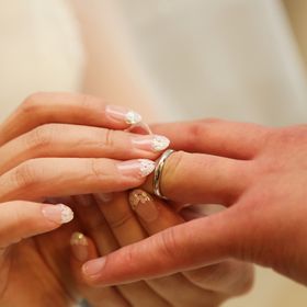 【工房　茶ぼうの口コミ】 仕事柄、指輪をする習慣がなかったので、指輪を付けたときの違和感のない…