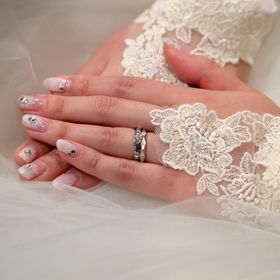 【ブシュロン(BOUCHERON)の口コミ】 ポワント ド ディアマンとは「ダイヤモンドの先端」という意味で、独特の…