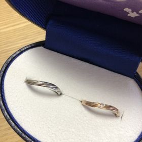 【Disney PRINCESS Rapunzel(ディズニープリンセスラプンツェル)の口コミ】 パンフレットをたくさんもらって、これにしようと思っていたリングがあり…