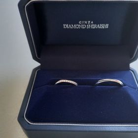 【銀座ダイヤモンドシライシの口コミ】 来店する前に試着をしたい指輪を何点か見ていましたが、店舗ではたくさん…