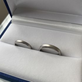 【Ptau(ピトー)の口コミ】 つけ心地が一番良かったことが決め手です。
指輪の厚さ、重さを感じやすい…