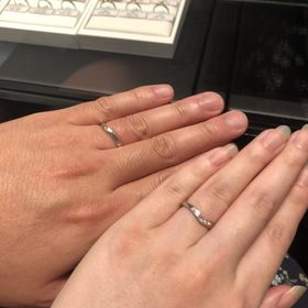 【銀座ダイヤモンドシライシの口コミ】 派手すぎず地味すぎない程よいデザインを選びました。ダイヤの輝きも調度…