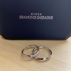 【銀座ダイヤモンドシライシの口コミ】 自分自身あまりこだわりがなかったので、彼女が気に入ったデザインのペア…