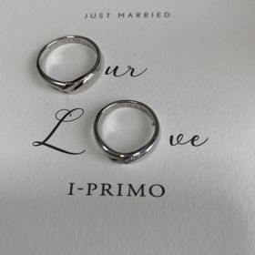 【アイプリモ(I-PRIMO)の口コミ】 元々、2人でV字のデザインの指輪を探していたのですが
アイプリモではとて…