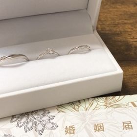 【彩乃瑞(IRONOHA)の口コミ】 先に結婚指輪を決めたので、結婚指輪と重ね付けした時に合うデザインで婚…