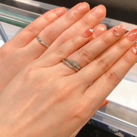 【GALA JEWELRY(ガラジュエリー)の口コミ】 先に他店で購入していた婚約指輪とピッタリ合うデザインで、男性用のデザ…