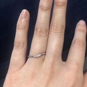 【Princess Bijou(プリンセス・ビジュー)の口コミ】 指が細かったので、馴染みやすい細い指輪を探していました。ダイヤモンド…