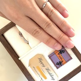 【PORTADA(ポルターダ)の口コミ】 店内の商品を全て見せていただきましたが、お互いの指へのフィット感とデ…