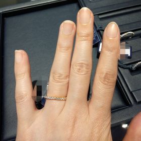 【ROYAL ASSCHER(ロイヤル・アッシャー)の口コミ】 ROYAL　ASSCHERの結婚指輪は、内面と側面を熟練の技で磨き上げることによ…