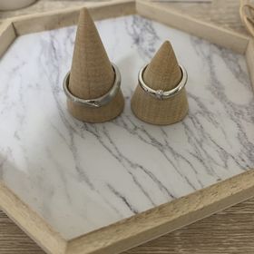 【俄(にわか)の口コミ】 デザインに一目惚れ！
シンプルだけど他にないデザインで素敵だと思いまし…