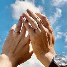 【銀座ダイヤモンドシライシの口コミ】 決めて手は、指輪のデザインが好みに合っていたことです。

表にダイヤの…