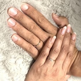 【nocur(ノクル)の口コミ】 何個か別のブランドさんも見せてもらいましたが
品のあるリングで値段もそ…