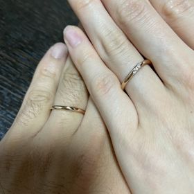 【俄(にわか)の口コミ】 少しウネリがあるデザインと、つけた感じがサラッと気持ちよく、価格も満…