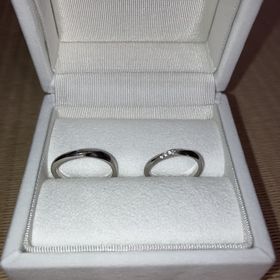 【Galopine & Galopin(ガロピーネガロパン)の口コミ】 スタイリッシュなデザインが気に入りました。
夫婦共に好みが一致し、これ…