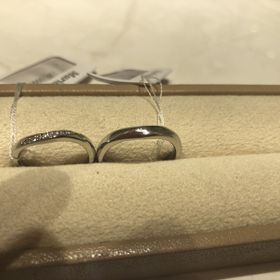 【Mariage ent(マリアージュエント)の口コミ】 シンプルなものを探していました。
当初ストレートタイプを希望していたの…