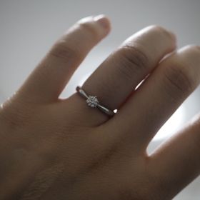 【アイプリモ(I-PRIMO)の口コミ】 購入する婚約指輪のデザインとしてざっくりと希望していたのは、結婚指輪…