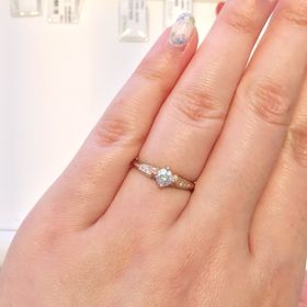 【LAPAGE(ラパージュ)の口コミ】 プラチナとピンクゴールドのコンビになっているところが、このデザインに…