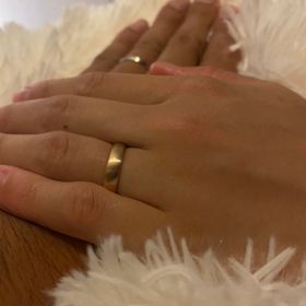 【俄(にわか)の口コミ】 木目調がおしゃれだと思い、お店に見に行きました。少しカジュアルな感じ…