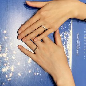 【銀座ダイヤモンドシライシの口コミ】 指輪の決め手は、デザインはぜっっっっったいハーフエタニティがいいと思…